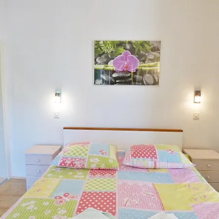 Kleines In Der Ersten Etage By Interhome * Rabac