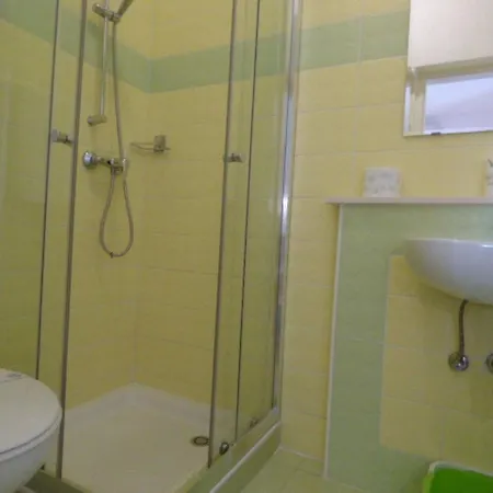 Kleines In Der Ersten Etage By Interhome