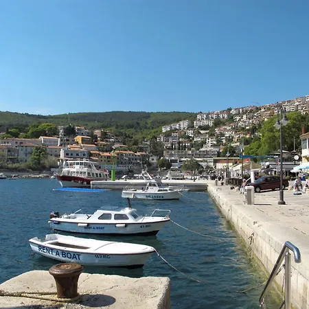 Kleines In Der Ersten Etage By Interhome Rabac