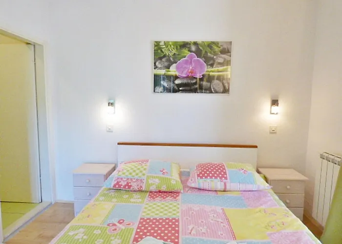 Kleines In Der Ersten Etage By Interhome * Rabac