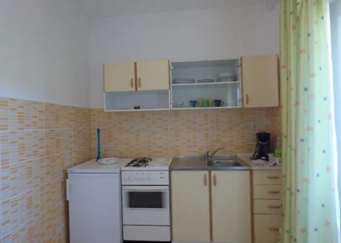 Kleines In Der Ersten Etage By Interhome Rabac