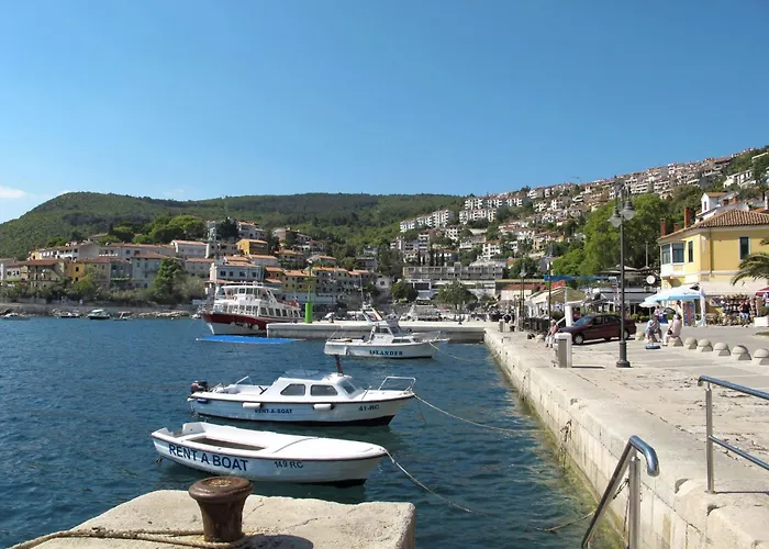 Kleines In Der Ersten Etage By Interhome Rabac