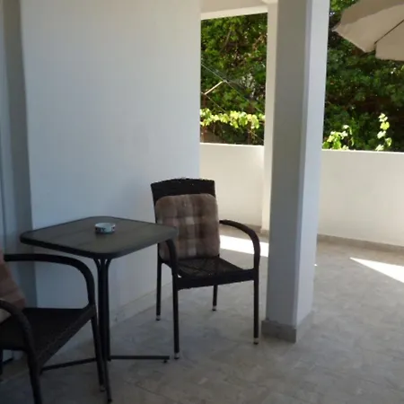 Kleines In Der Ersten Etage By Interhome 아파트 라벡